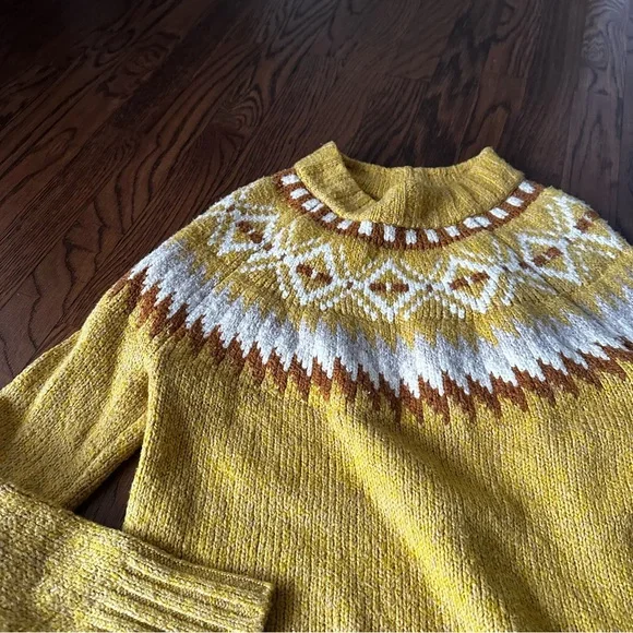 American Eagle Outfitters Yellow Fair Isle Cozy Knit Sweater - Picture 4 of 13
